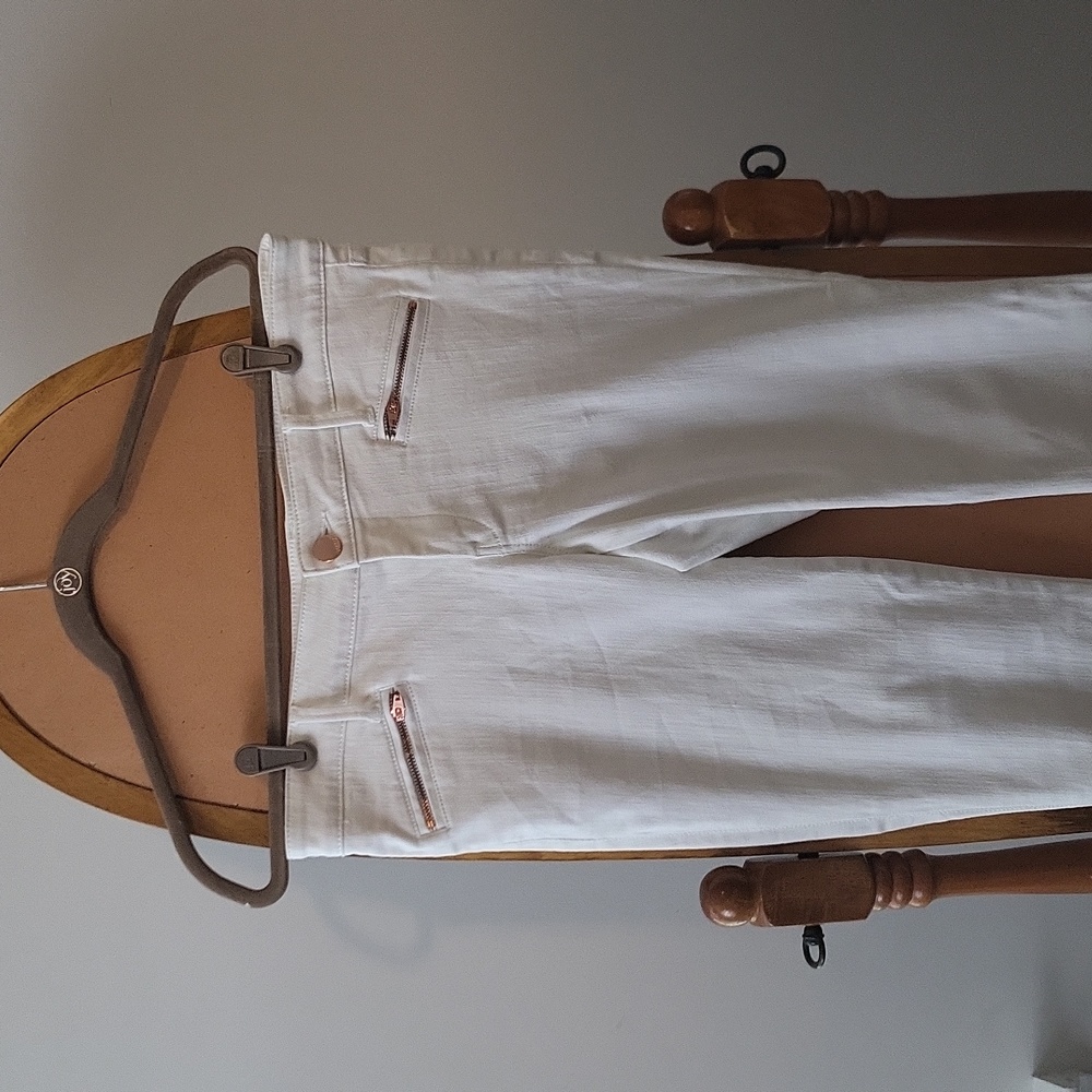 White ankle jeans Express